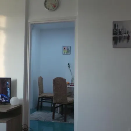 Apartment Two Bedroom Olympia *